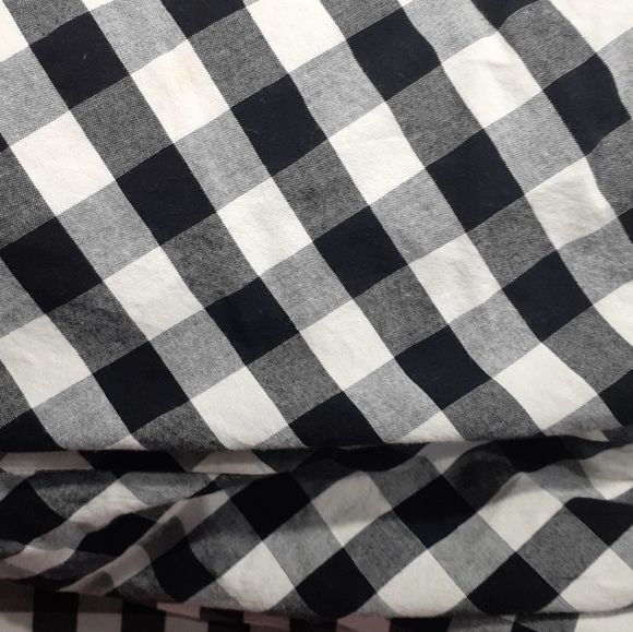 💥3/$25💥Gingham Circle Skirt w/pockets!! - Picture 8 of 9